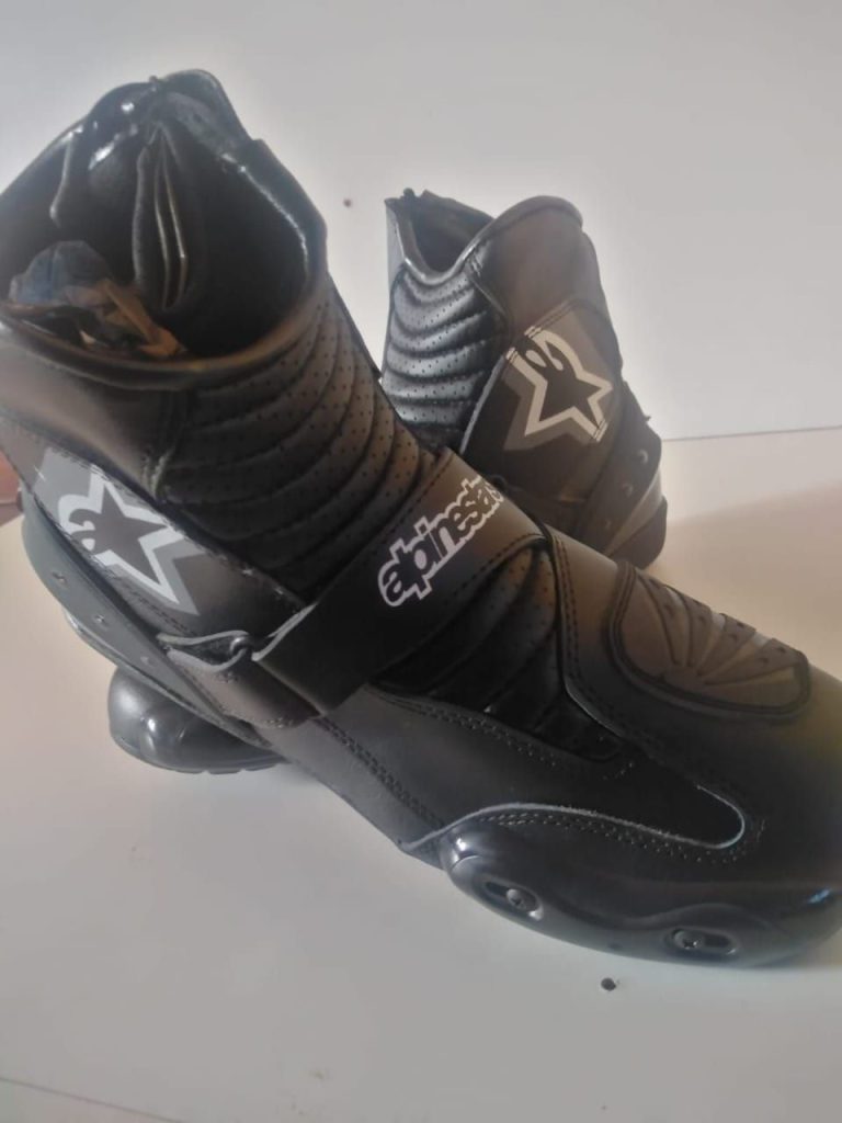alpinestars boots