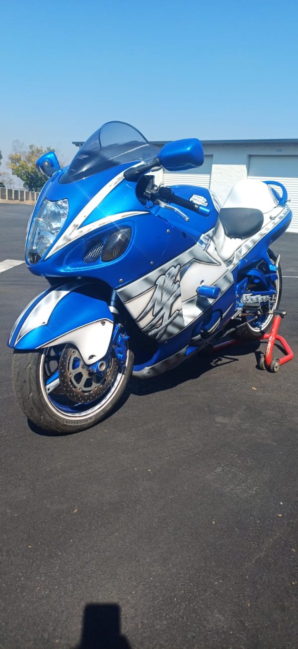 SUZUKI GSX-1300-R HYABUSA - Image 3