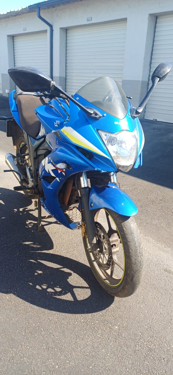 SUZUKI GSX 150