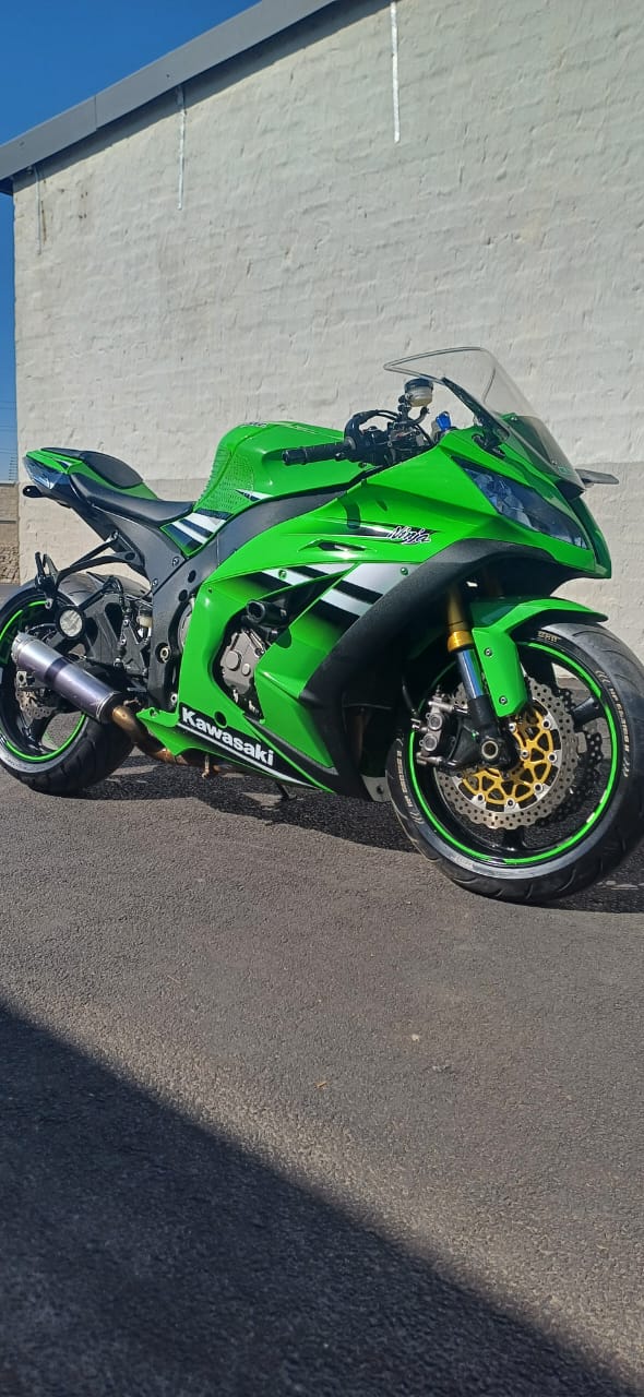 KAWASAKI ZX10-R