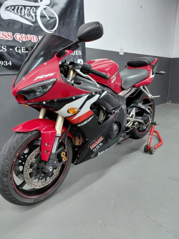 Yamaha R-6 - Image 2