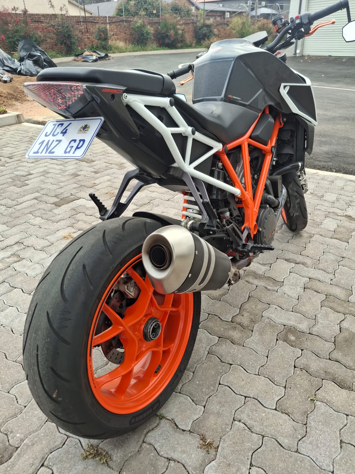 KTM 1290 SUPER DUKE - Image 3