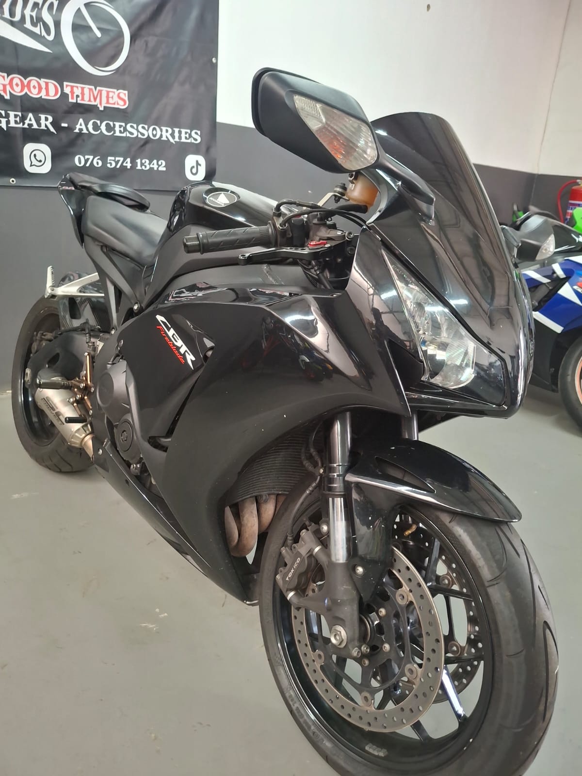 HONDA CBR-1000-RR