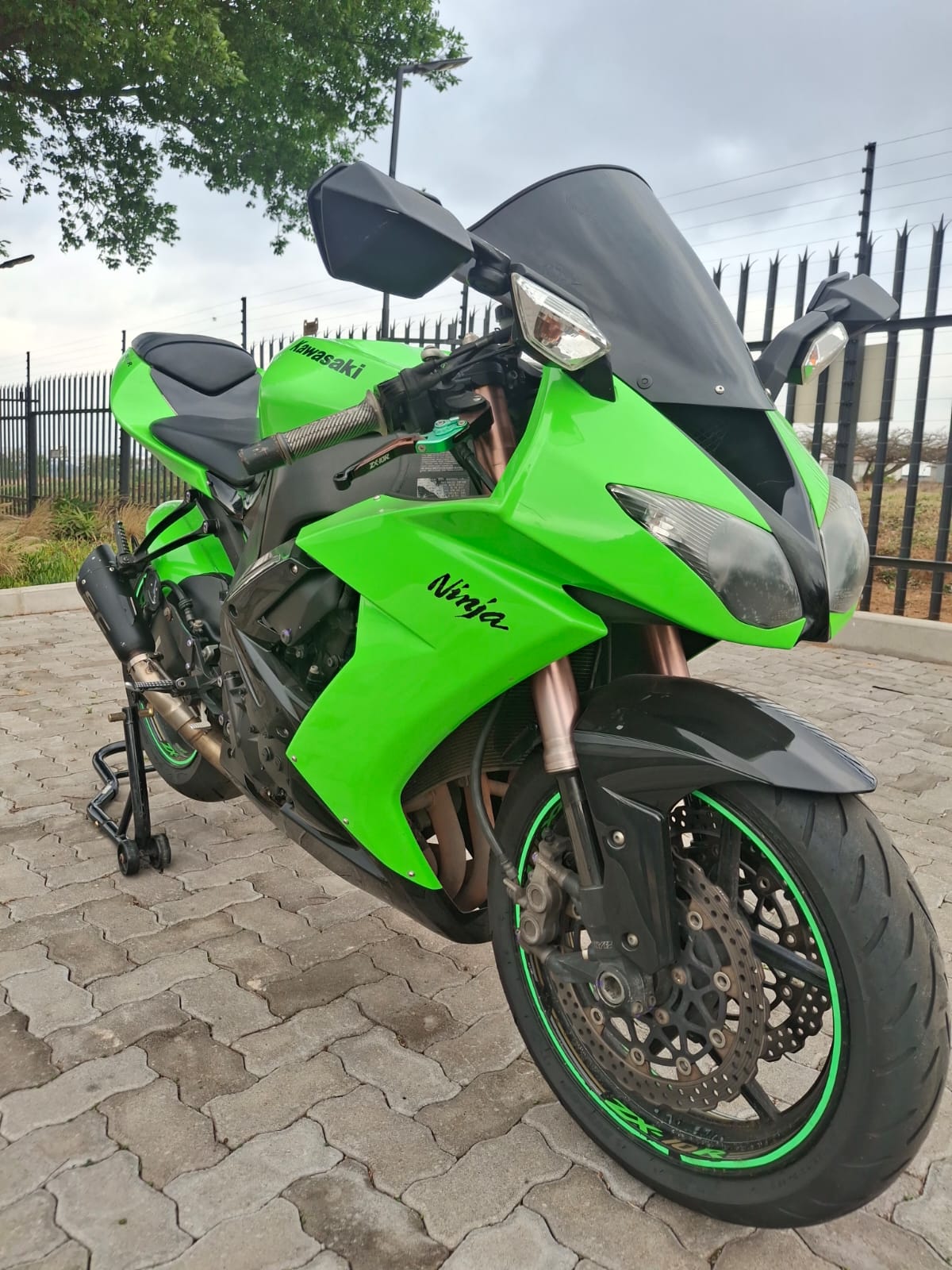 KAWASAKI ZX10-R NINJA