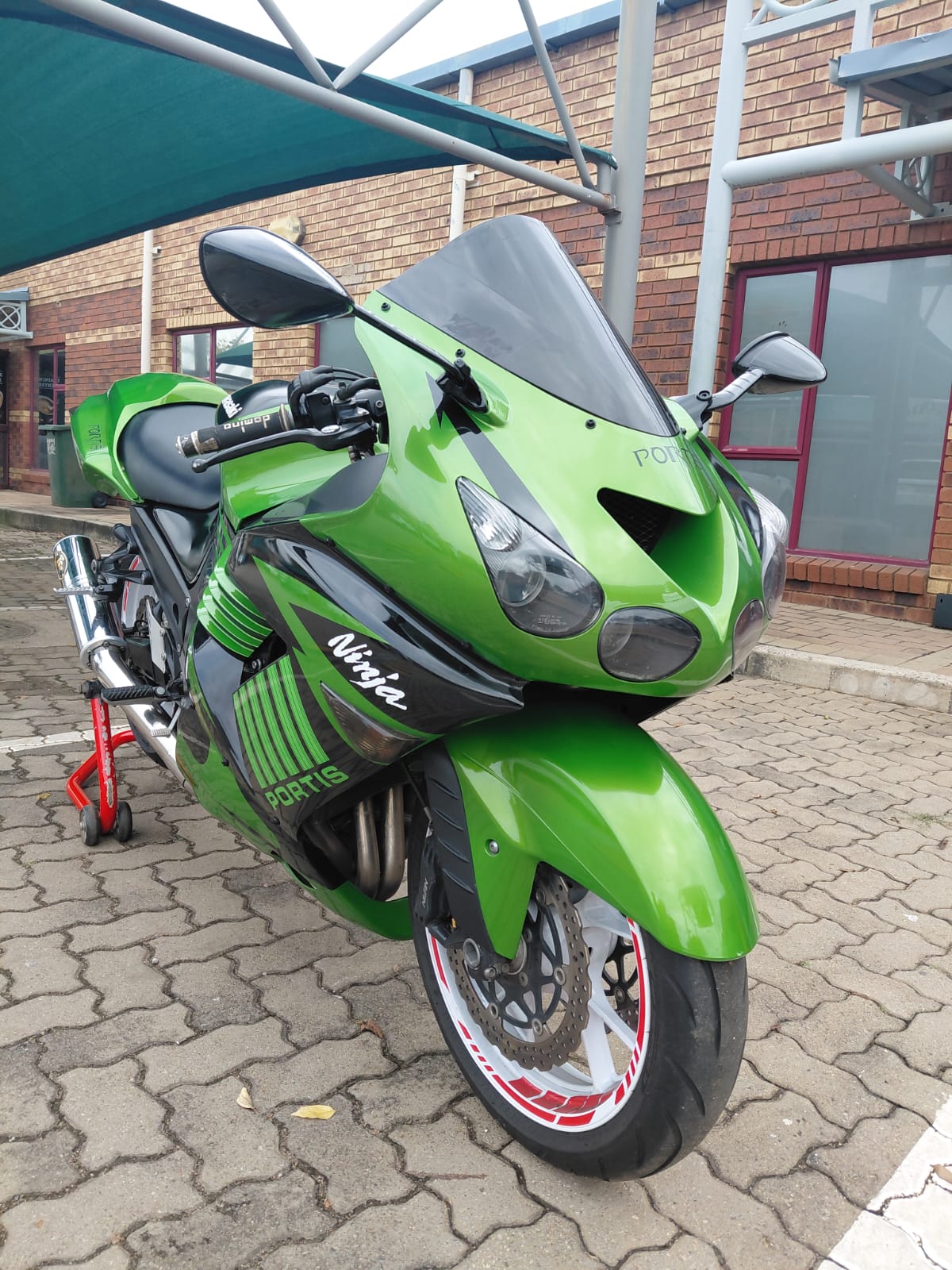KAWASAKI ZX14-R
