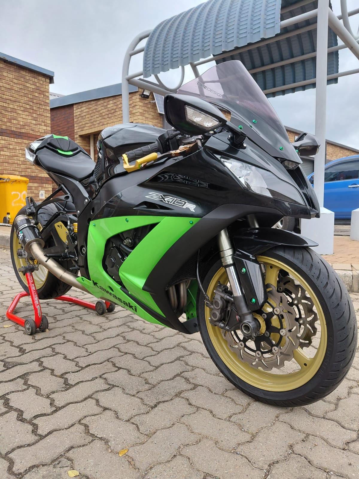 KAWASAKI ZX10-R NINJA