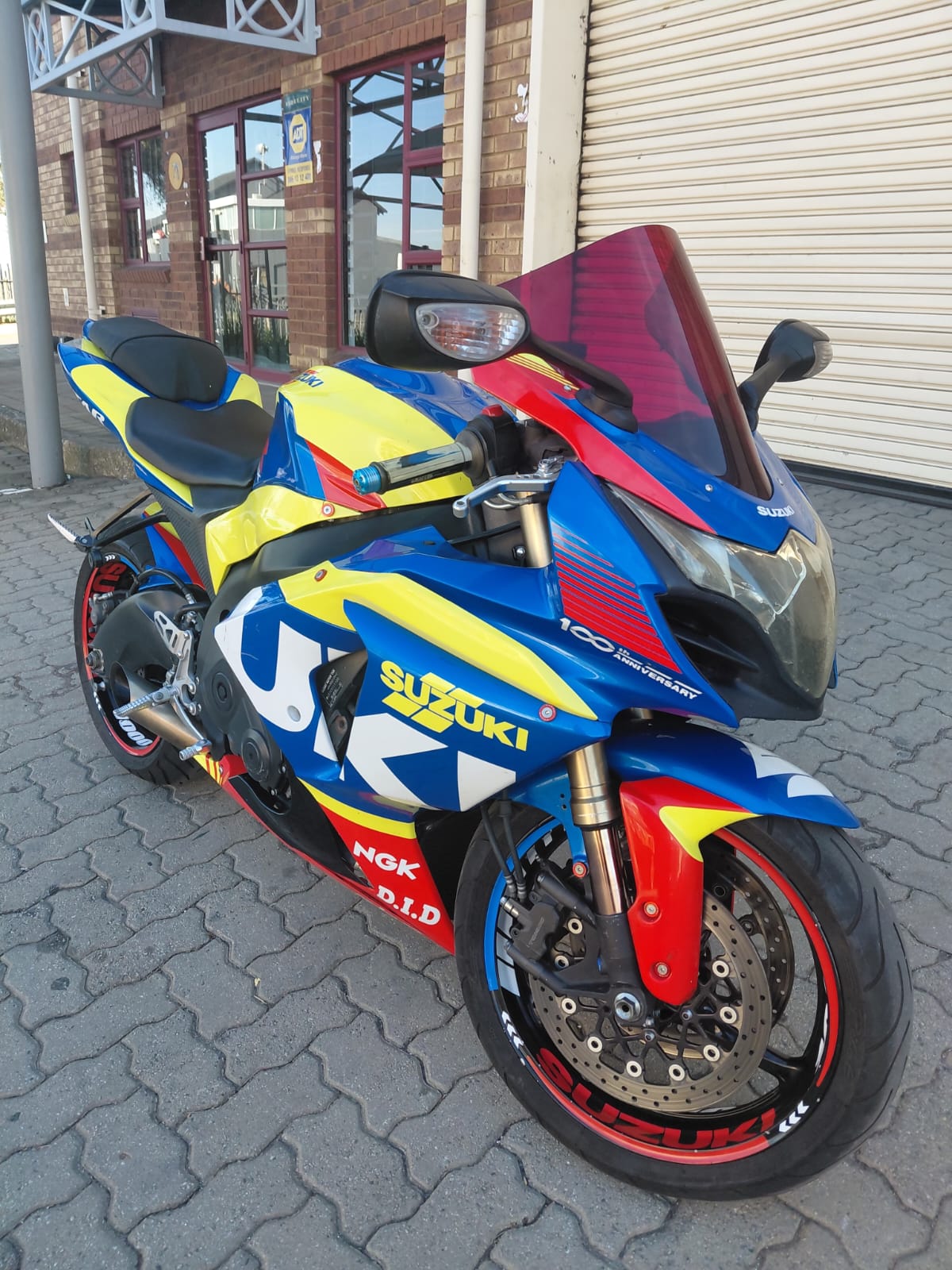 SUZUKI **GSXR 1000 LO**