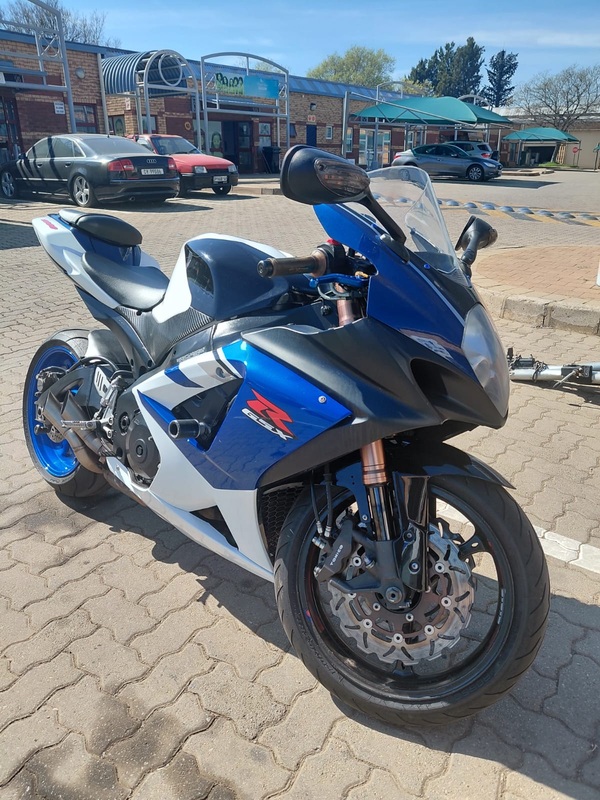 SUZUKI GSXR 1000-K8