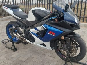 SUZUKI GSX-R 1000 **K8**