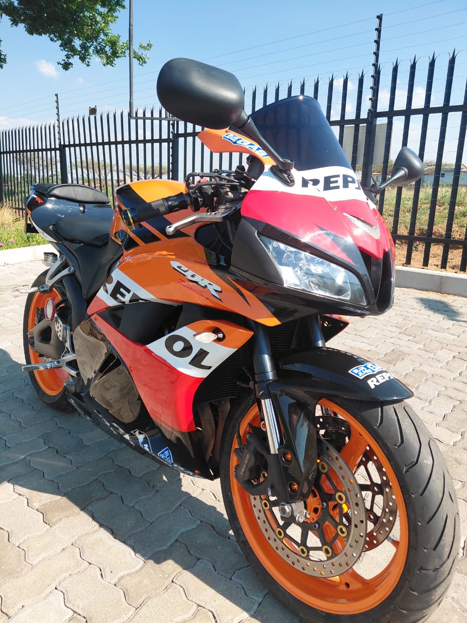 HONDA CBR 600RR ~REPSOL